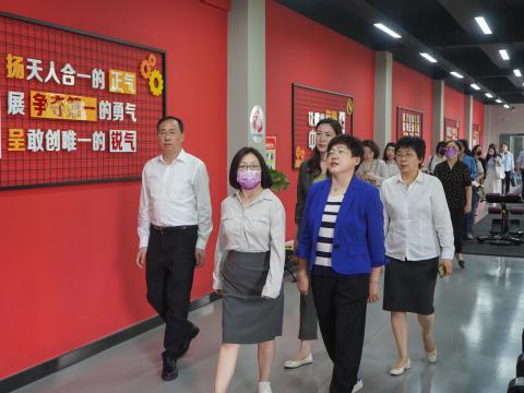 全国总工会女职工部莅临UG环球电气调研女职工工作