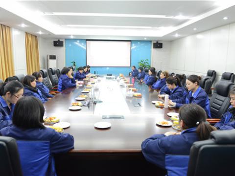 巾帼英雄会  立功新时期——UG环球集团召开庆祝“三八”国际劳动妇女节座谈会